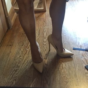 Lulu's Beige / Nude pointed toe stilettos